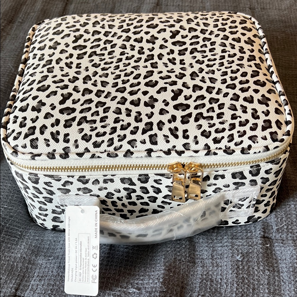 Leopard Print Travel Jewelry Case in Black & White
